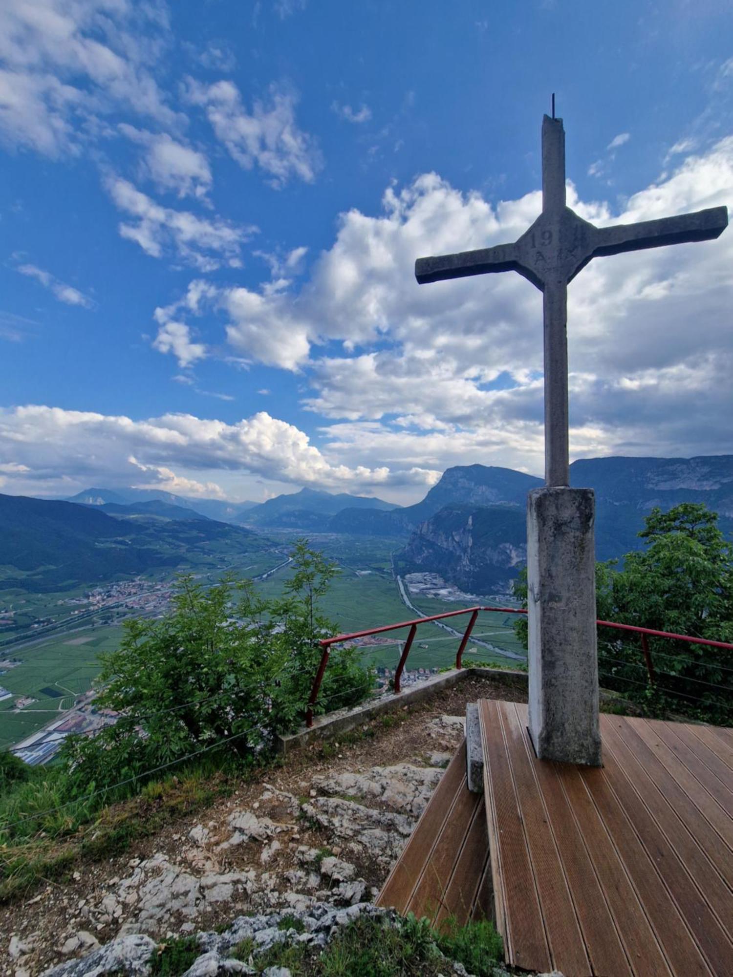 Hotel Garni La Vigna - Adult Friendly San Michele allʼAdige Zewnętrze zdjęcie