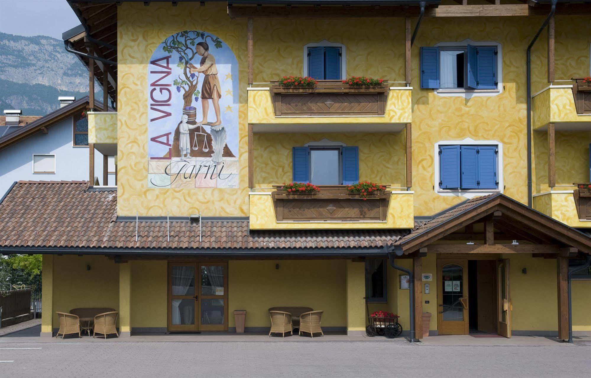 Hotel Garni La Vigna - Adult Friendly San Michele allʼAdige Zewnętrze zdjęcie